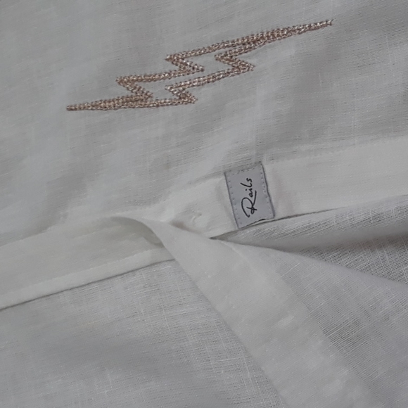 RAILS..CHARLIE..WHITE LIGHTNING LINEN BLOUSE - Picture 5 of 10